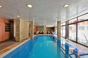 Piscine couverte