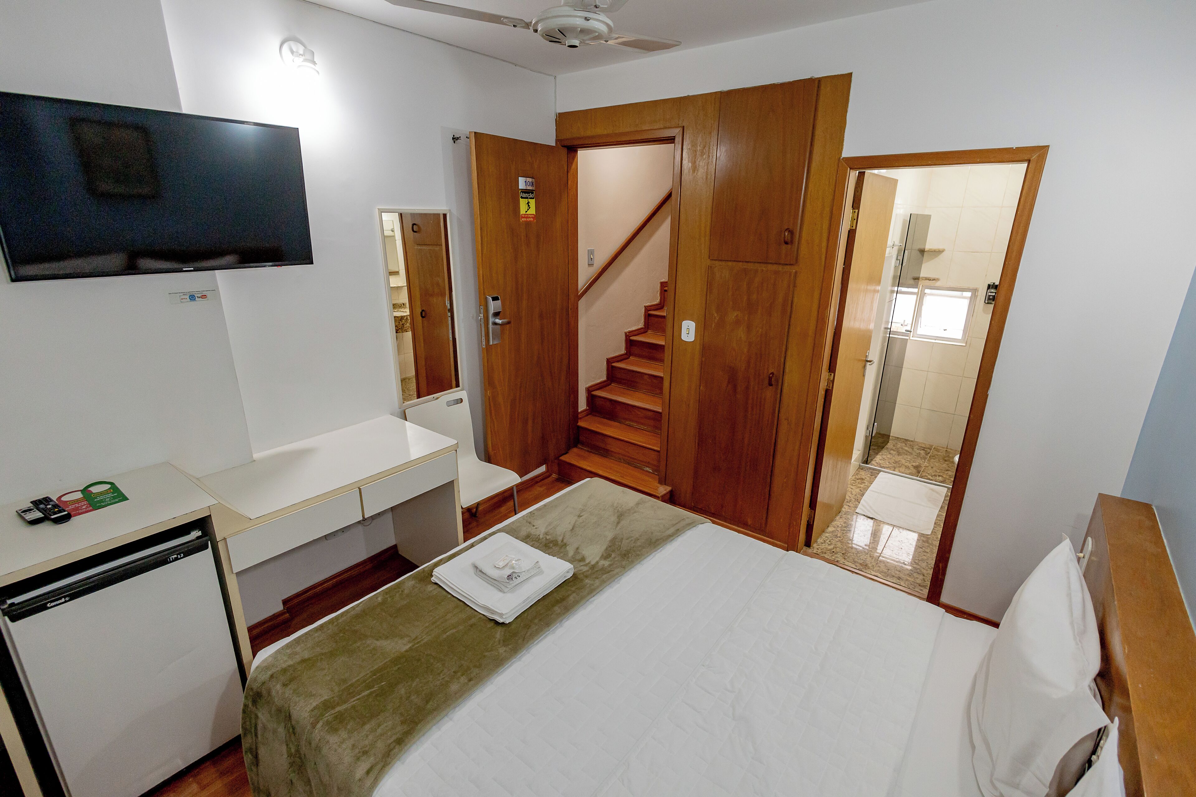 standard double room | television