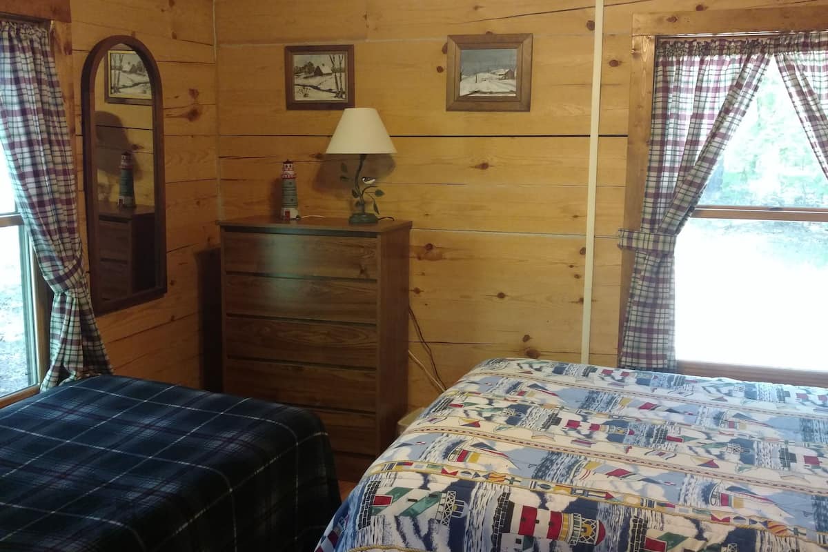 Family Cabin | Individually decorated, individually furnished, free rollaway beds