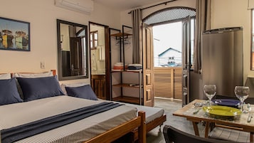 Studio | Bureau, Wi-Fi gratuit, draps fournis