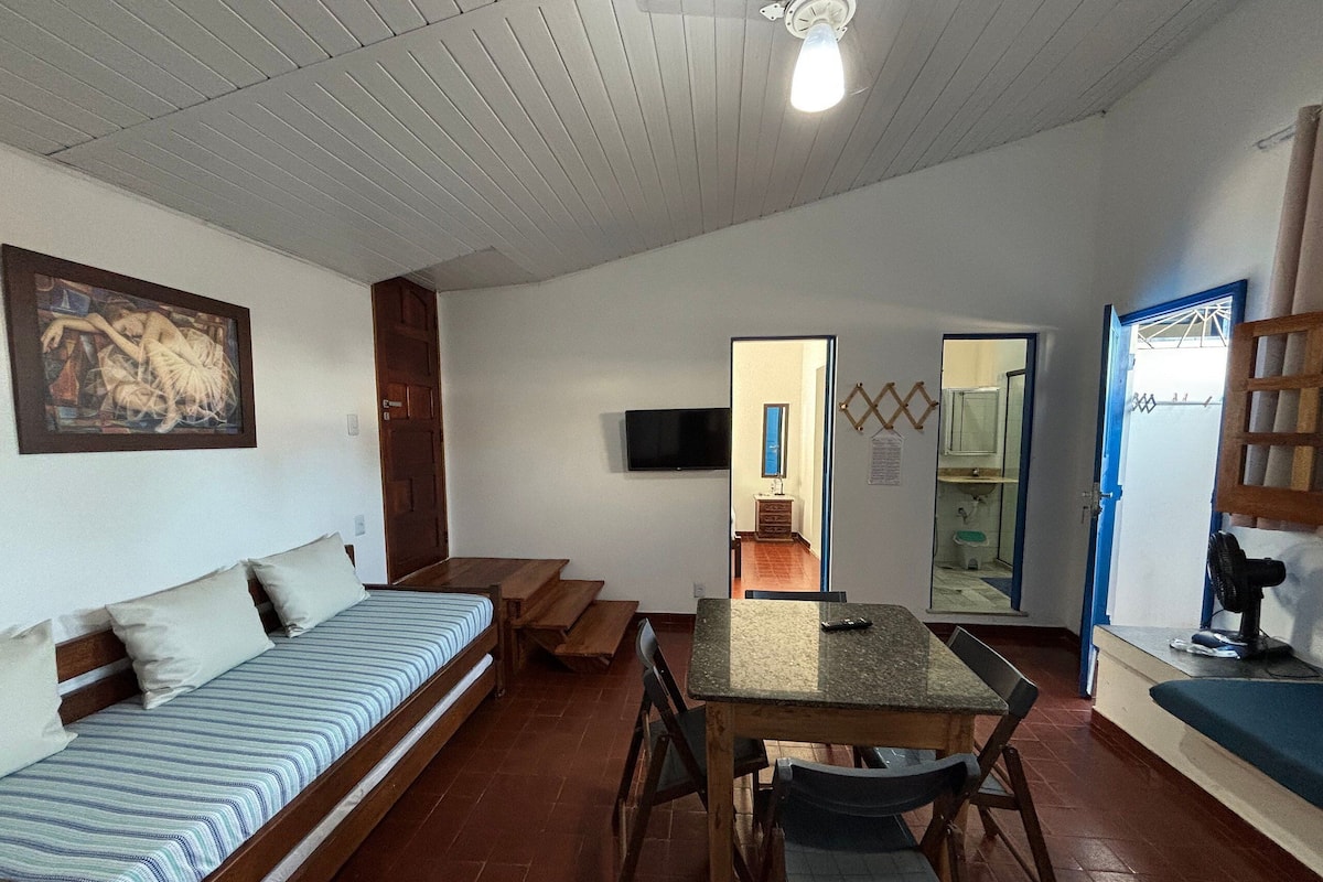 Family Studio | Desk, free WiFi, bed sheets