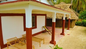 Unclassified image, 5 of 38, button - Jambiani House (Jambiani)