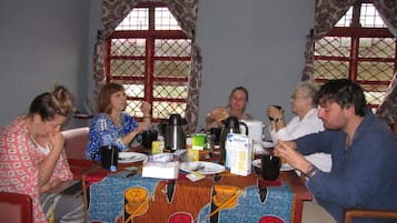 Free daily continental breakfast