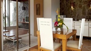 Dining - Vila Air Natural Resort (Lembang)