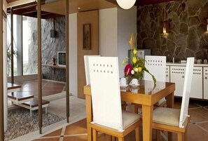 Dining - Vila Air Natural Resort (Lembang)