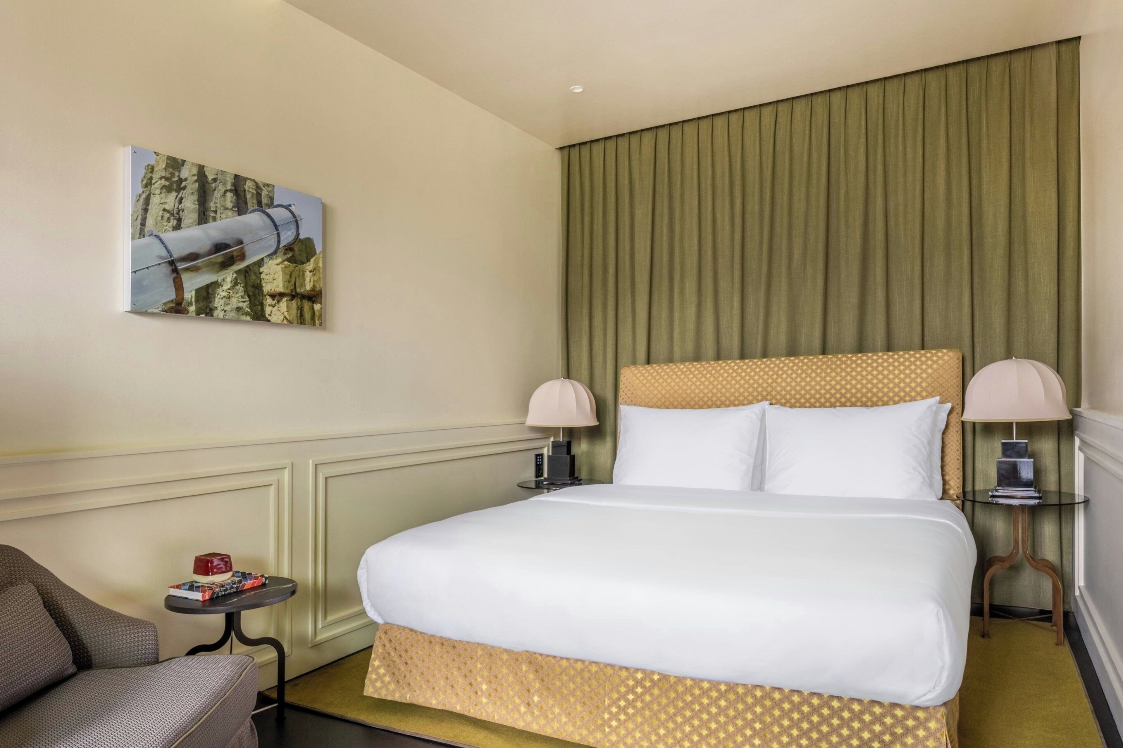 Premium Room, 1 King Bed, Balcony