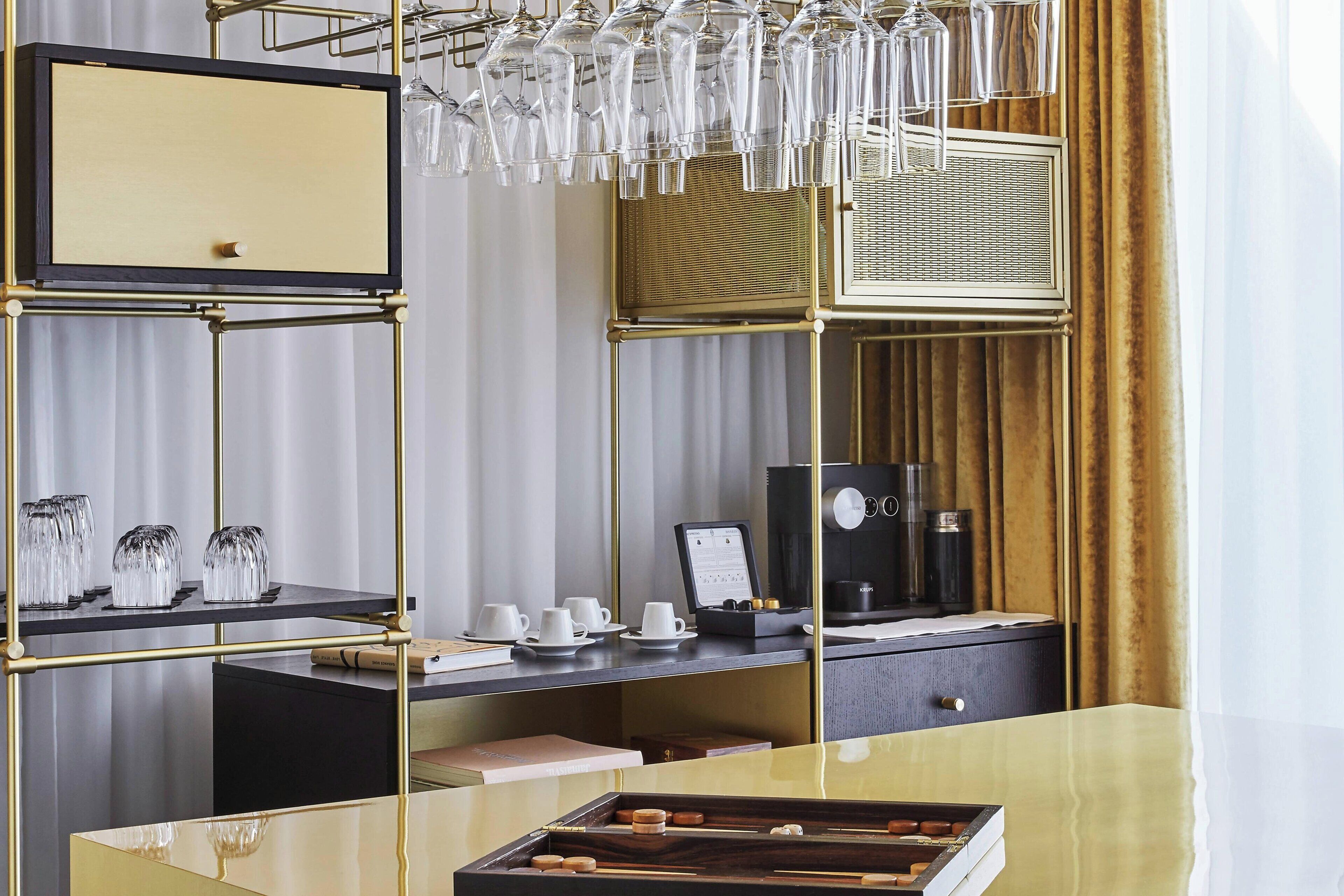 suite, 1 king bed, non smoking, balcony | 1 bedroom, premium bedding, down duvets, pillow-top beds