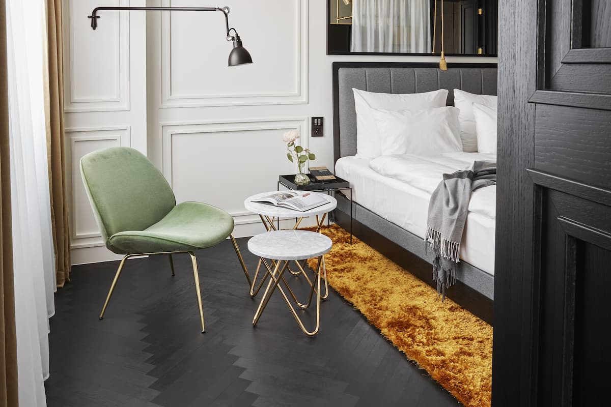 Premium bedding, down duvets, pillow-top beds, minibar