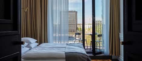 Deluxe Room, 1 King Bed, Non Smoking | View from room