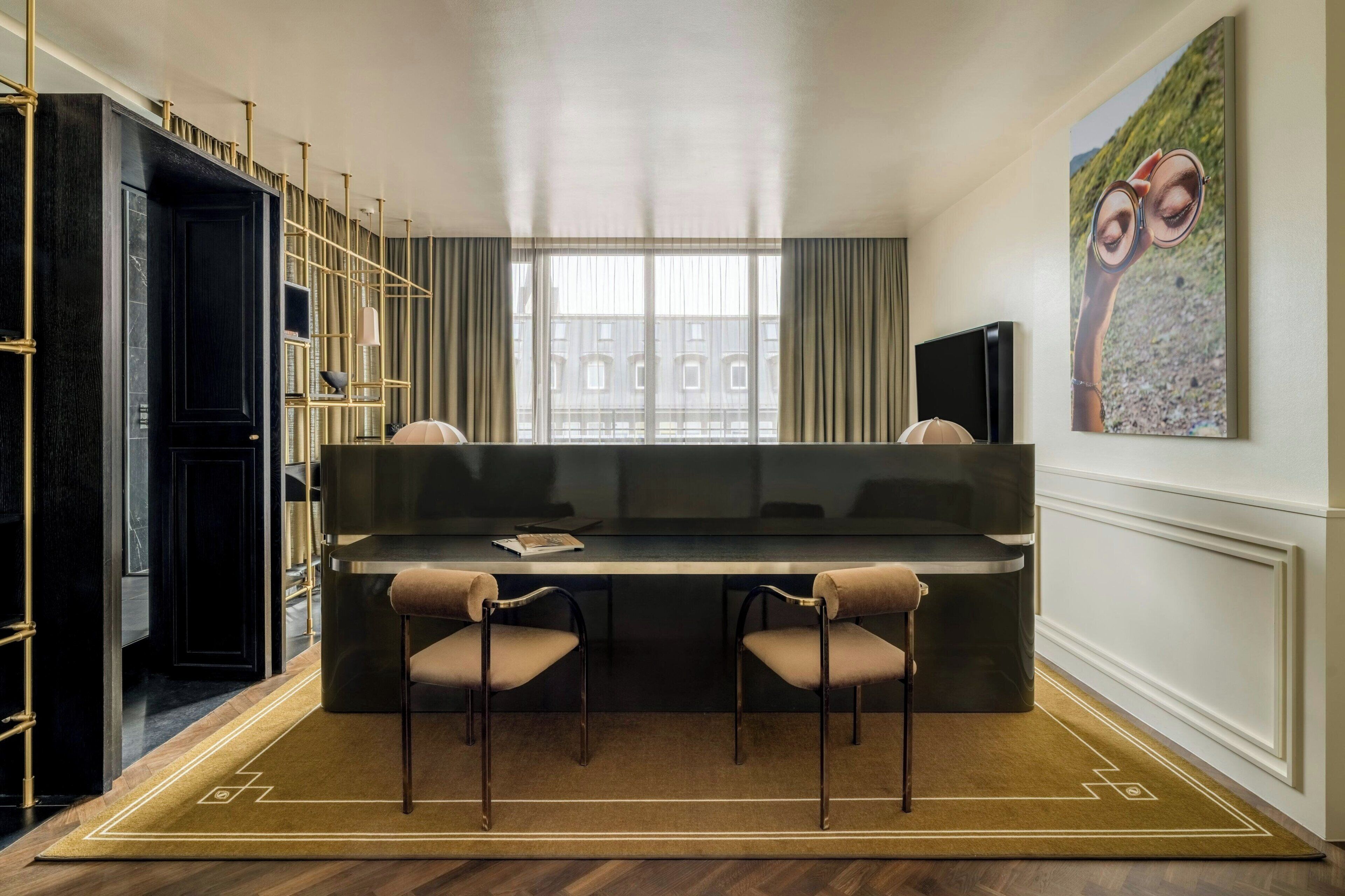 Deluxe suite, 1 slaapkamer, balkon | Luxe beddengoed, donsdekens, pillowtop-bedden, een minibar