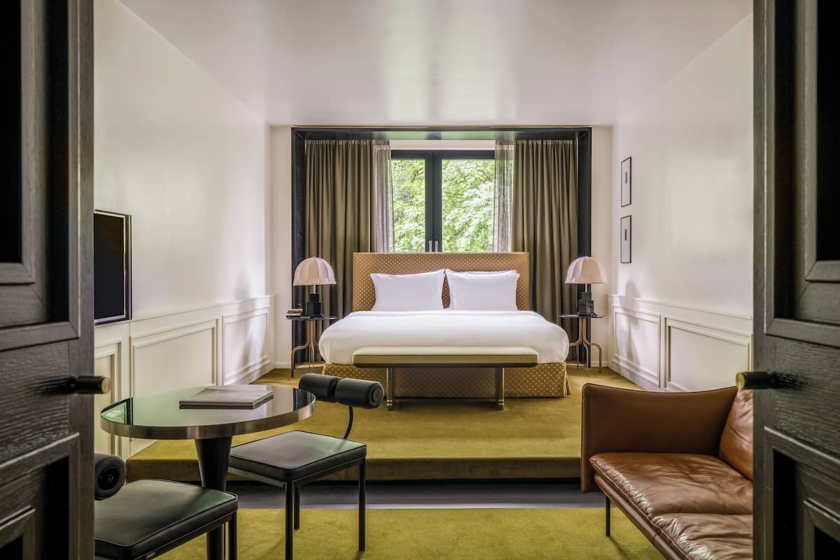 Junior-Suite, 1 King-Bett | 1 Schlafzimmer, hochwertige Bettwaren, Daunenbettdecken
