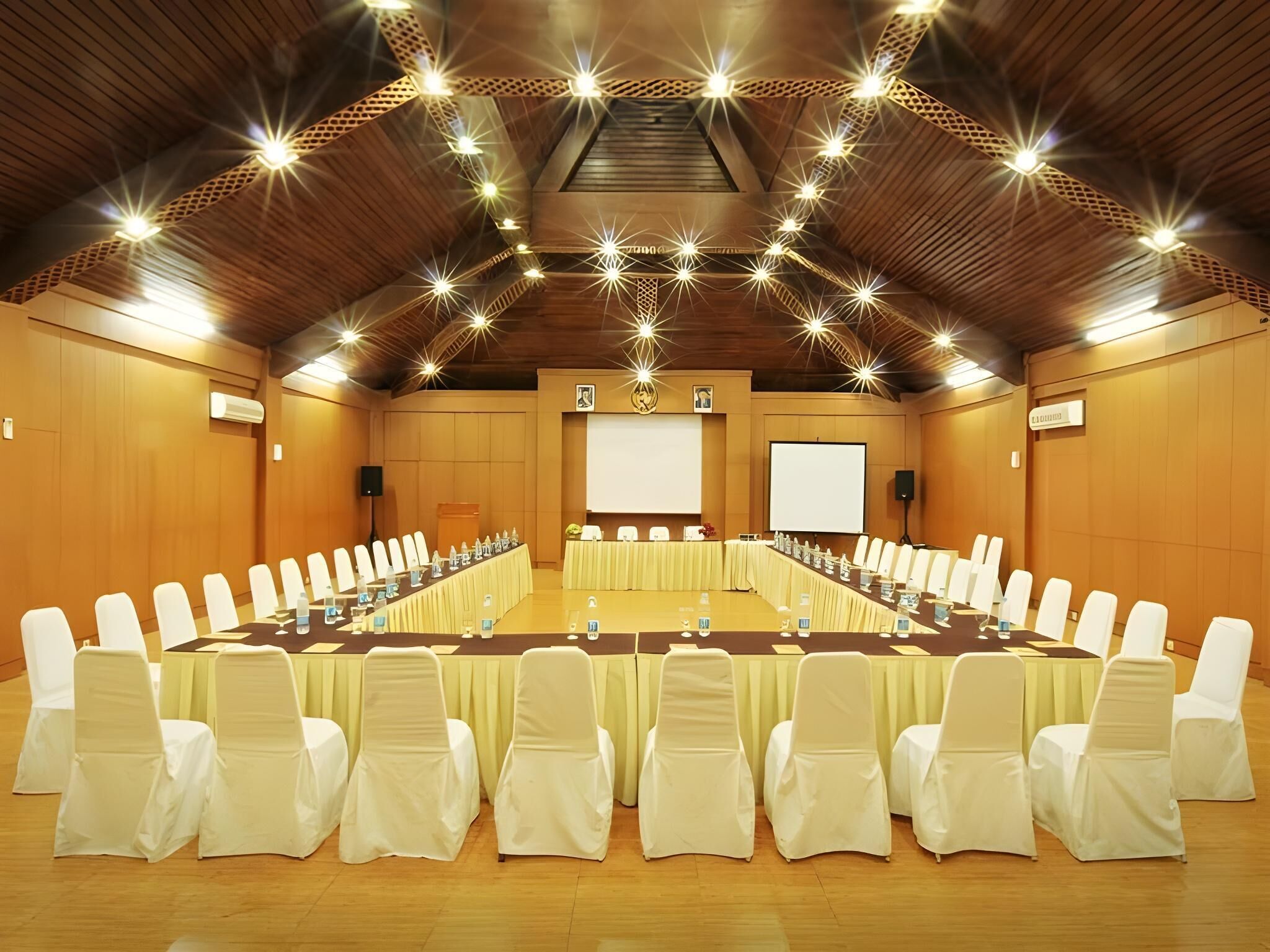 สถานที่จัดงานประชุม