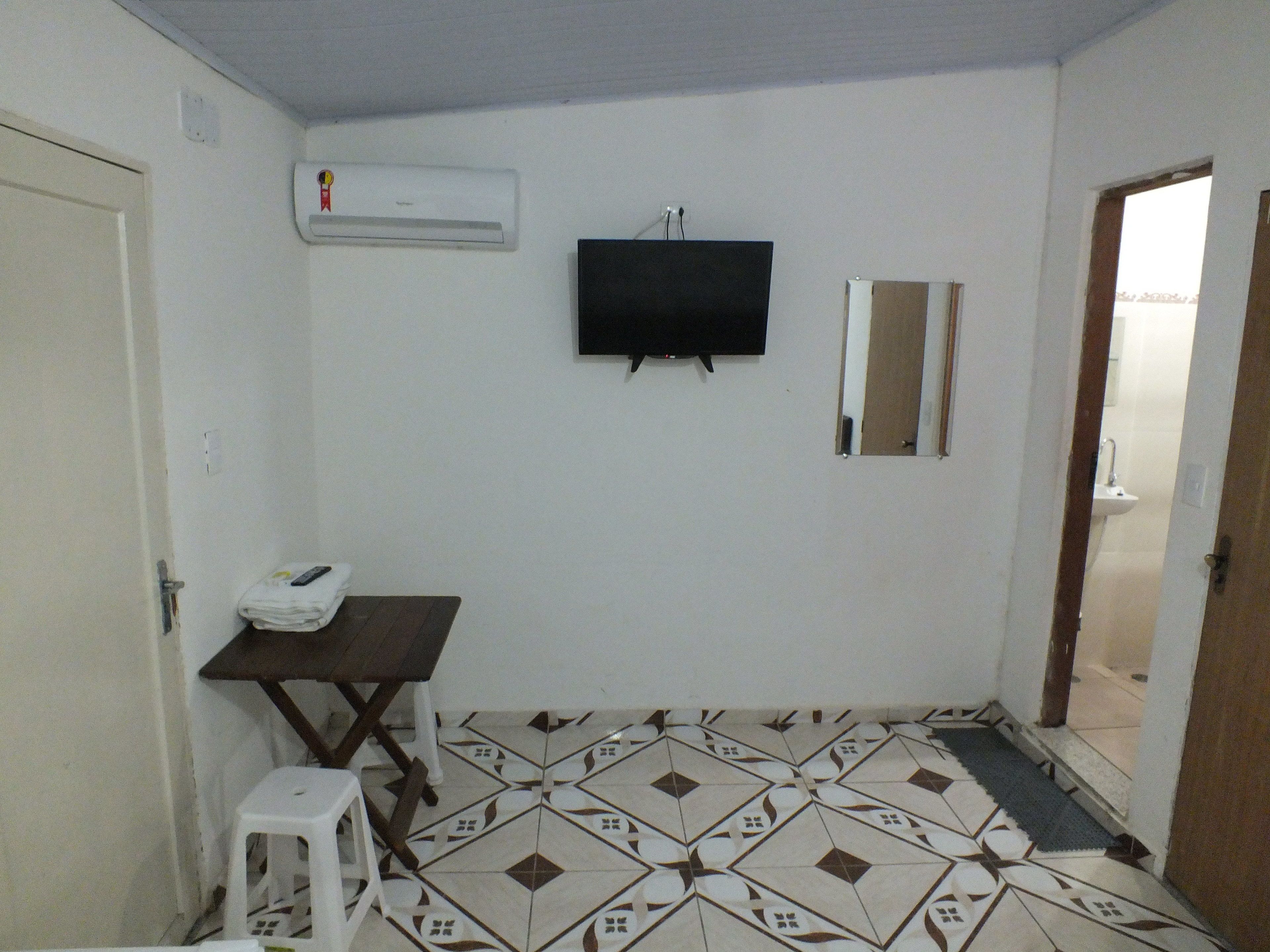  Quintuplo / WC Privativo Consulado | Ferros/tábuas de passar roupa, Wi-Fi de cortesia, roupa de cama