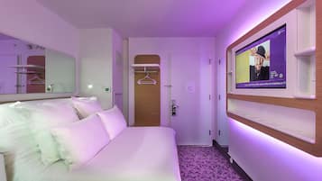 Hypo-allergenic bedding, in-room safe, laptop workspace