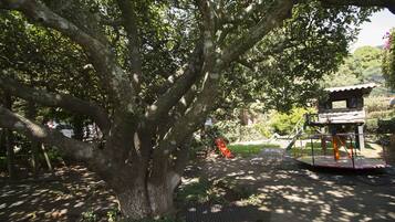 Área de juegos infantiles al aire libre