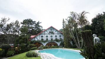 Udendørs pool