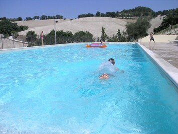 Swimming pool 20m x 10m
