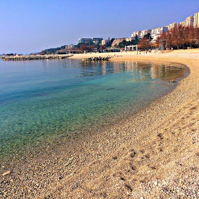Seafront house with pool  in Split,100m to  the beach