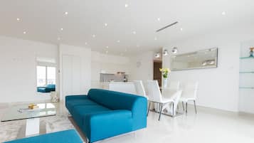 Smart-TV, Videospiele, Bücher