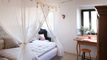 5 Schlafzimmer, Bügeleisen/Bügelbrett, Reisekinderbett, WLAN