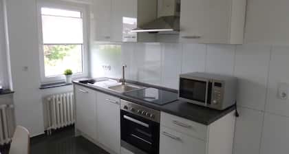 Kassel City STYLE Comfort--1-6 persons--2-bathrooms-93sqm-WiFi-place *****