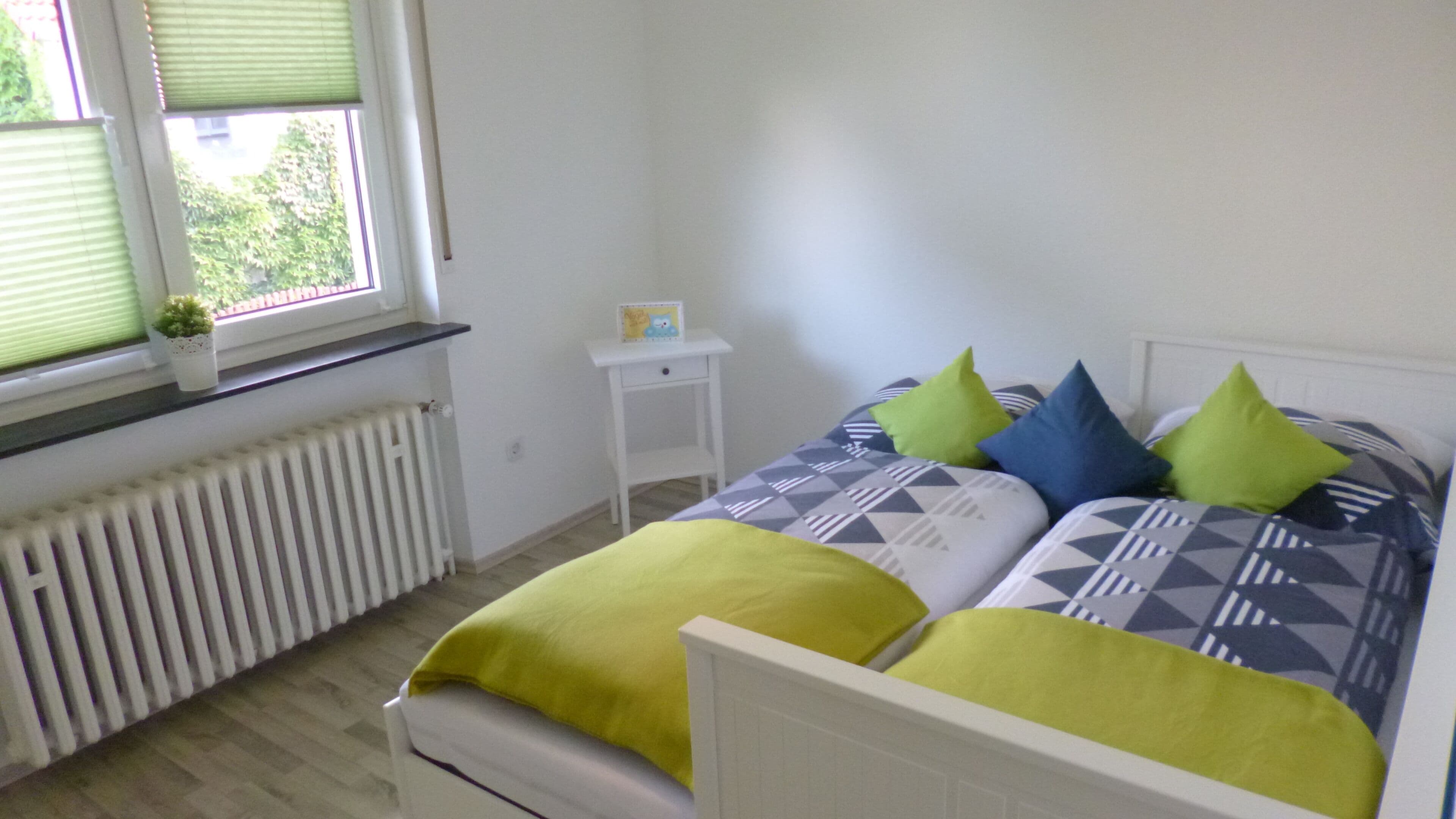 2 bedrooms, travel cot, WiFi, bed sheets