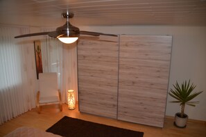 1 habitación y caja de seguridad en la habitación 