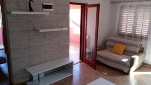 TV - APARTMENT FOR 8 PEOPLE (Vir)