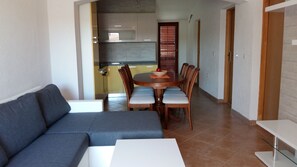 TV - APARTMENT FOR 8 PEOPLE (Vir)