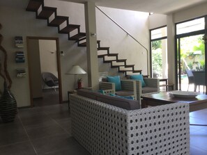 Interior - Peaceful oasis with pool. In the heart of Grand Bay (Grand Baie)