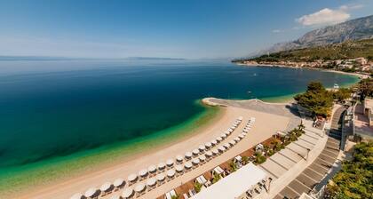 Last minute for June - romantic villa with pool and BBQ, 6 min from the sea