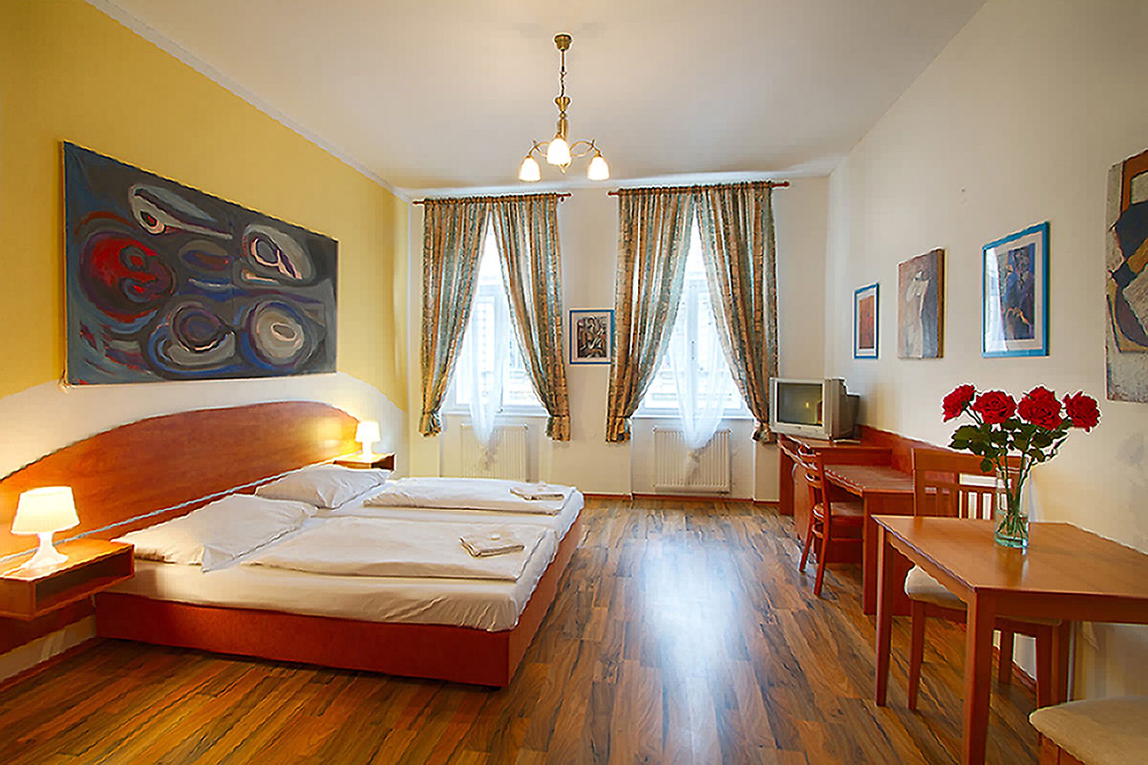 1 bedroom, WiFi, bed sheets