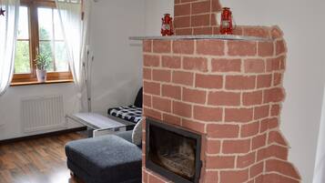 Smart TV, DVD player, books