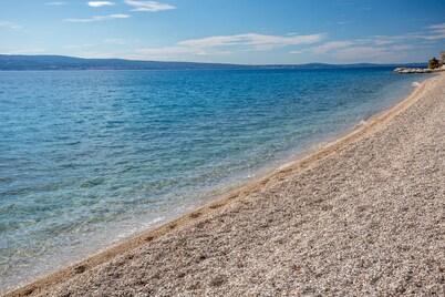 Villa Lux **** by Split NEW beachfront, sea view and private hot tube 3