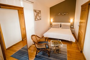3 chambres, coffre-fort, fer et planche à repasser, Wi-Fi