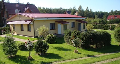 Comfortable and cozy apartment by the sea for 4 people.