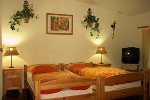 4 Schlafzimmer, kostenloses WLAN, Bettwäsche