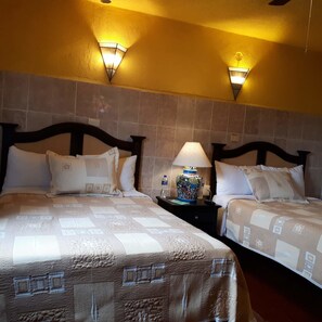 Chambre Quadruple, 2 lits doubles | Wi-Fi gratuit, draps fournis