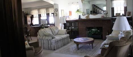 Smart TV, fireplace, video games, DVD player