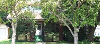 Welcome to Grandma's House! I'd love to host your family&friends! 2 night min!