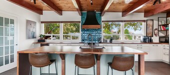 Spacious Modern Home Perfect for Families and Travelling Health Professionals