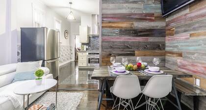 Rustic Modern 2 Bedroom Stylish Suites w/Private Terrace Downtown Toronto