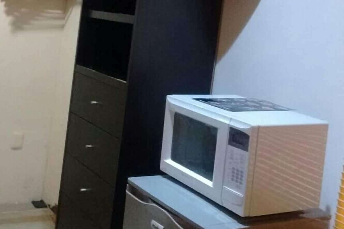 double room, 2 double beds | private kitchenette | microwave