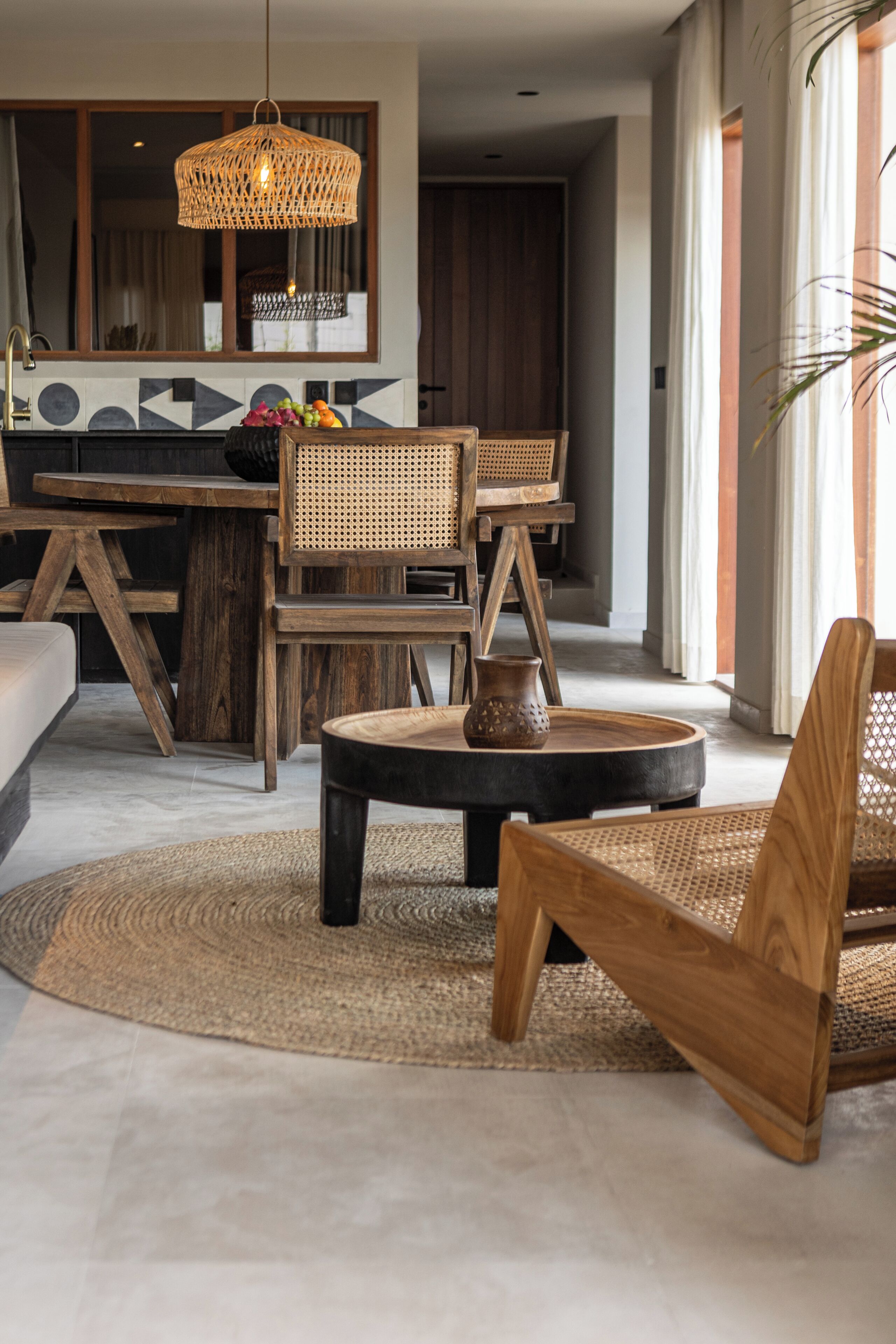 Apartamento superior, 2 quartos, vista para a cidade | Área de estar