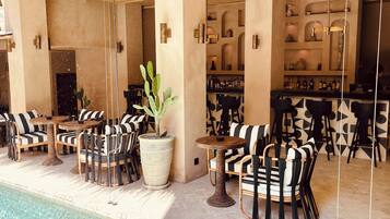 Poolside bar