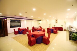 Banquet hall - Rousha Inn (Ghaziabad)
