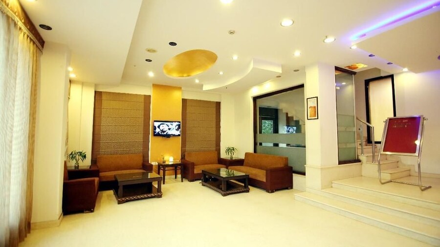 Rousha Inn