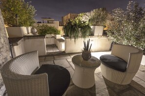 Habitación exclusiva, terraza, vistas a la ciudad | Terraza o patio