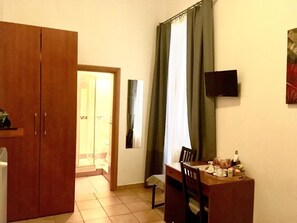 Basic Double Room - B&B Colosseum Rooms (Rome)