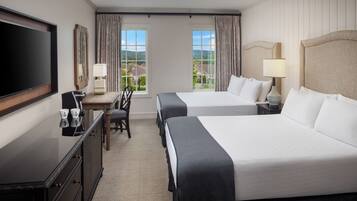 ุฃุบุทูุฉ ูุฑุงุด ู
ุชู
ูุฒุฉ ูุฎุฒูุฉ ุฏุงุฎู ุงูุบุฑูุฉ ูู
ูุชุจ ูู
ููุงุฉ/ููุญ ูู